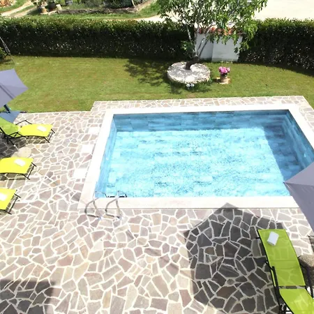 Appartement Mares 2 *