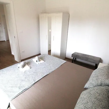 Mares 2 Apartment *